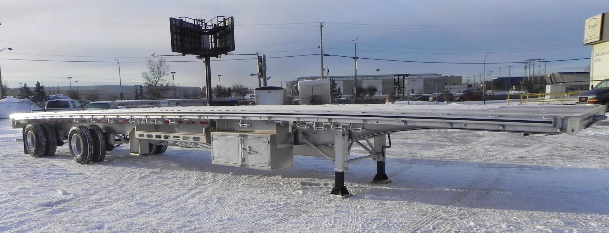 flatbed trailers canada