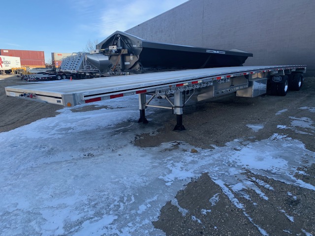 mac flatbed trailers canada